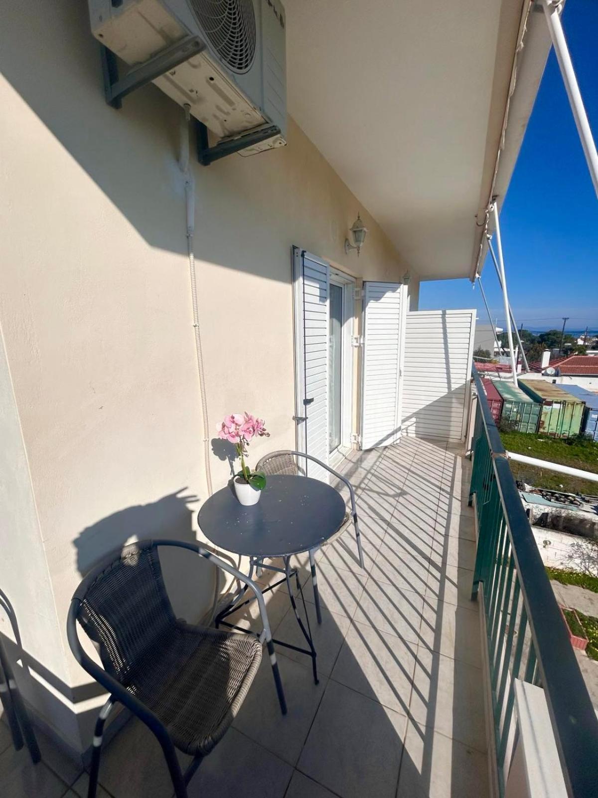 Aktis Apartment Near Airport Artemida  Exterior photo
